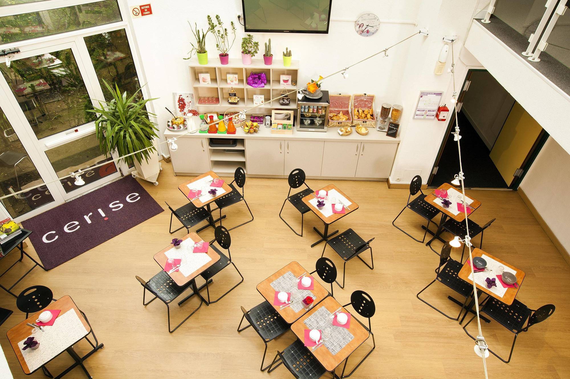 Hotel Cerise Nancy Ngoại thất bức ảnh